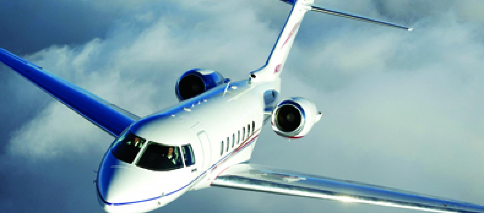 Hawker Beechcraft Delivers First Hawker 4000 Business Jet Traveler