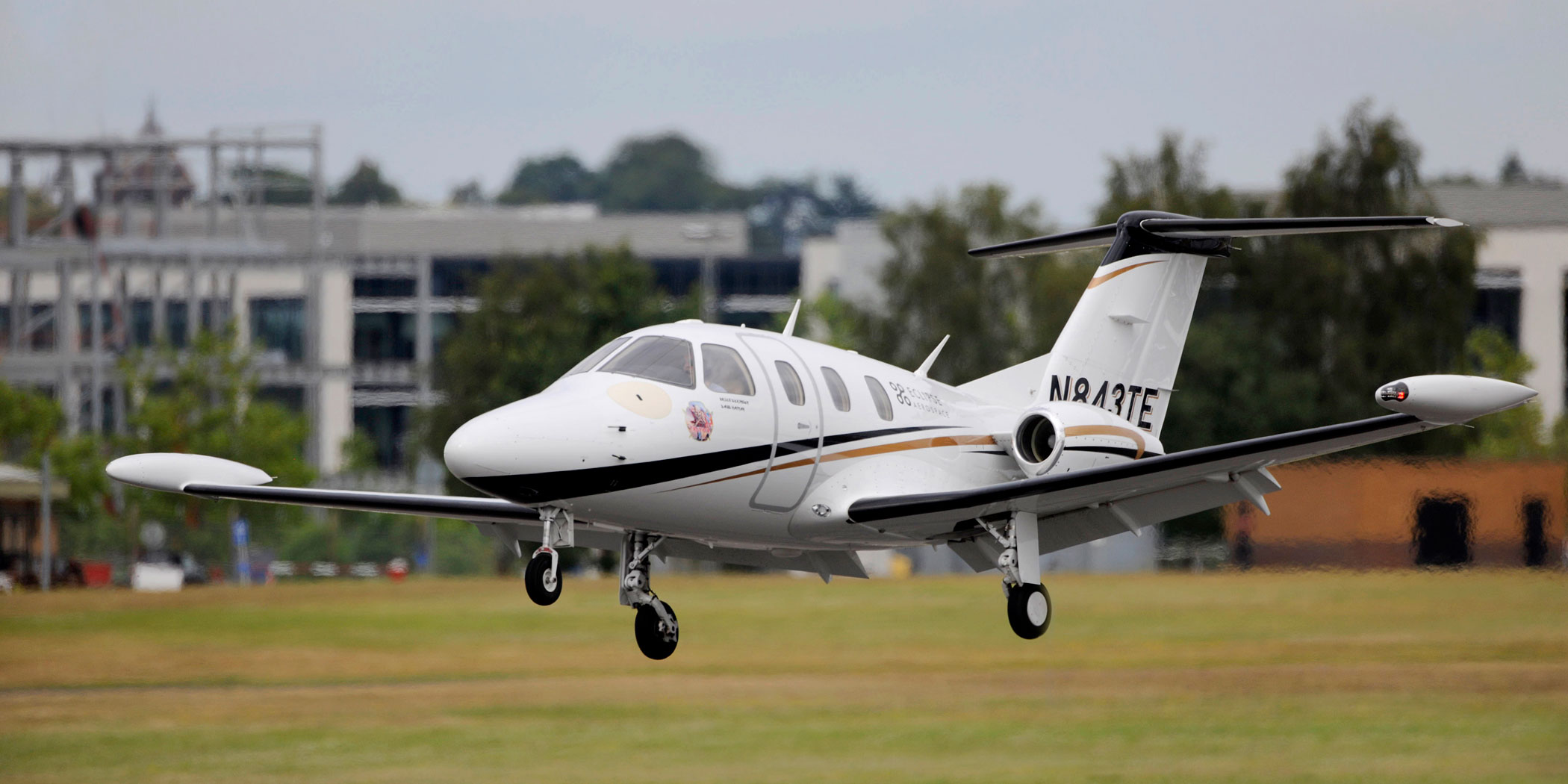 ECLIPSE EA500 Business Jet Traveler