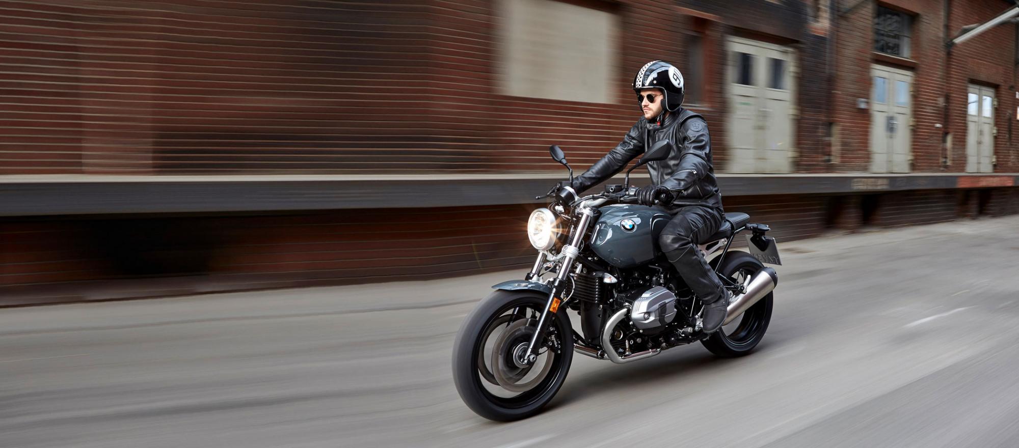 BMW R NineT Pure Business Jet Traveler