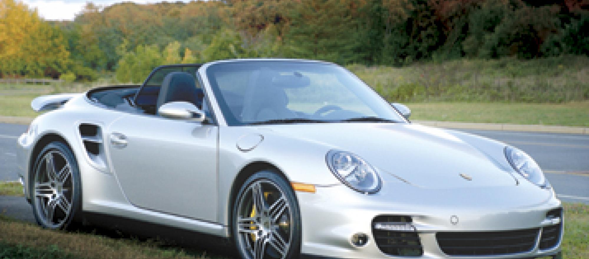 In the car’s tail sits a 480-hp liquid-cooled 3.6-liter flat six embodying mo