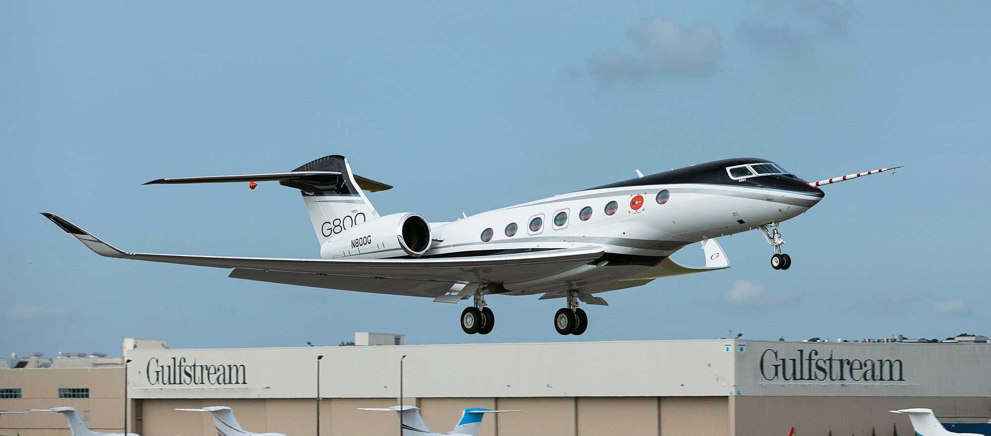 Gulfstream G800 first flight