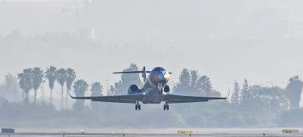 Gulfstream’s G300 Takes to the Sky