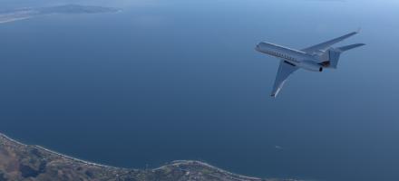 NetJets Picks Starlink For Midsize/Large Bizjet Fleet