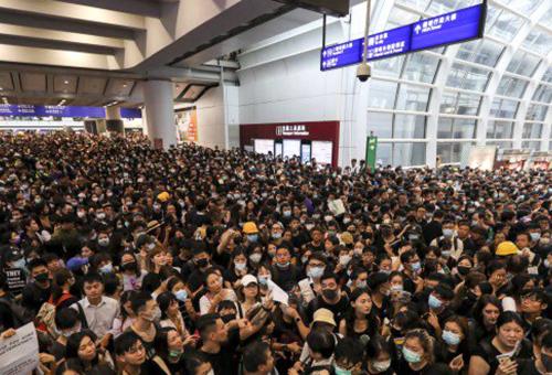 Protesters Close Hong Kong Airport