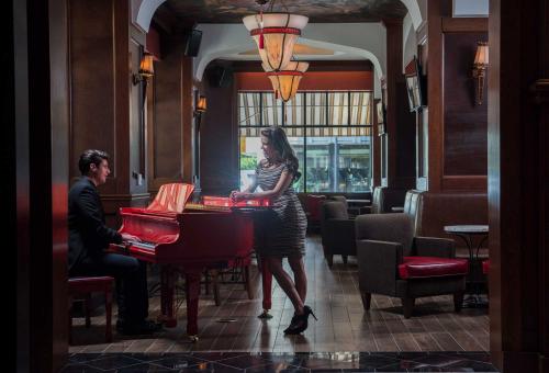 Skirvin Hilton Hotel 