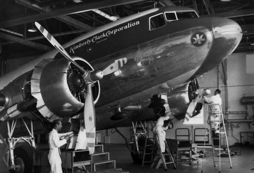 Kimberly-Clark operated the iconic douglas DC-3.