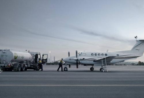 Air BP refuleing King Air