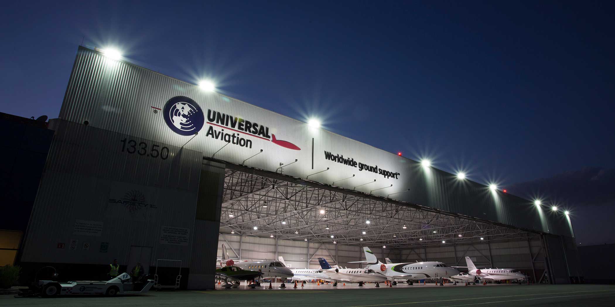 Universal Weather and Aviation Business Jet Traveler