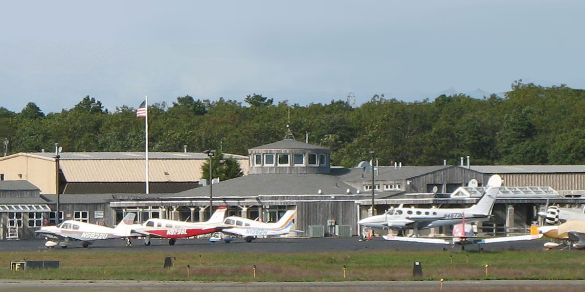 Court Thwarts East Hampton's Attempt To Close Airport - Vimarsana News