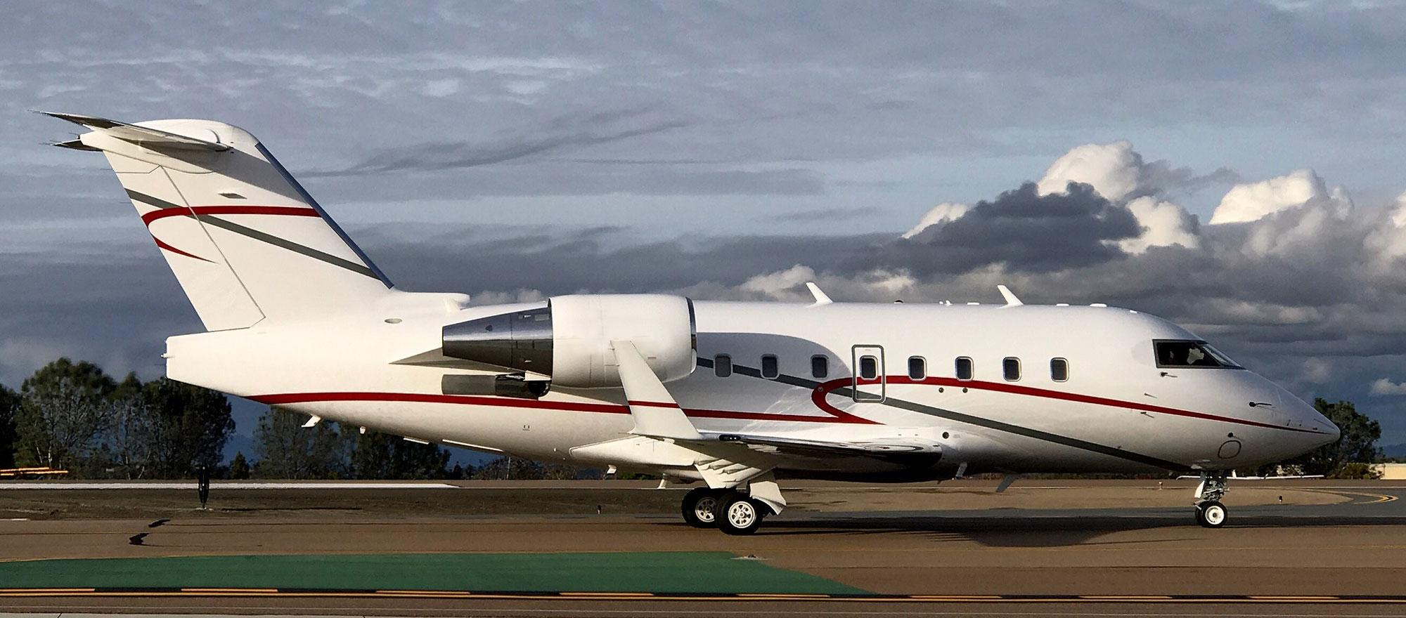 Dr. Hariri's current jet is a tricked out Challenger 604 XT.
